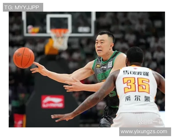 CBA激战辽宁本钢迎战青岛队争夺季后赛名额精彩对决引人关注